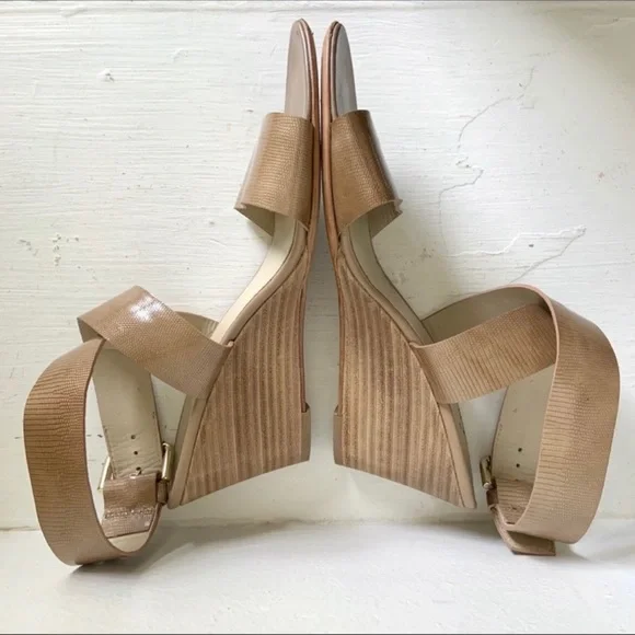 Agl Nude Patent Leather Lizard Embossed Ankle Wrap Wedge Sandal 38 1/2 - Picture 5 of 12